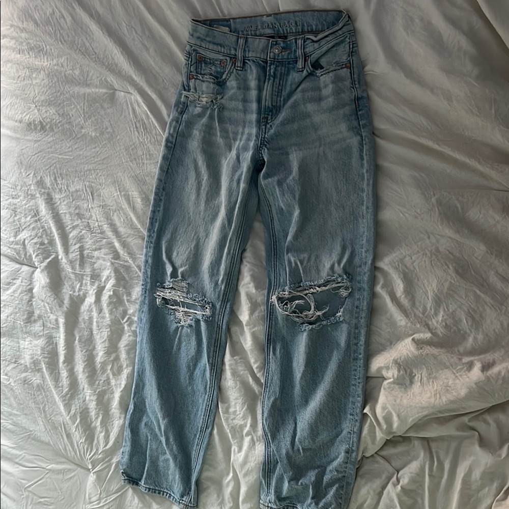 American Eagle Outfitters Light Blue Distressed Straight Leg Jeans